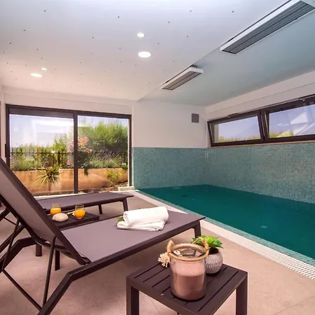 Beachfront Hedonist With Pool